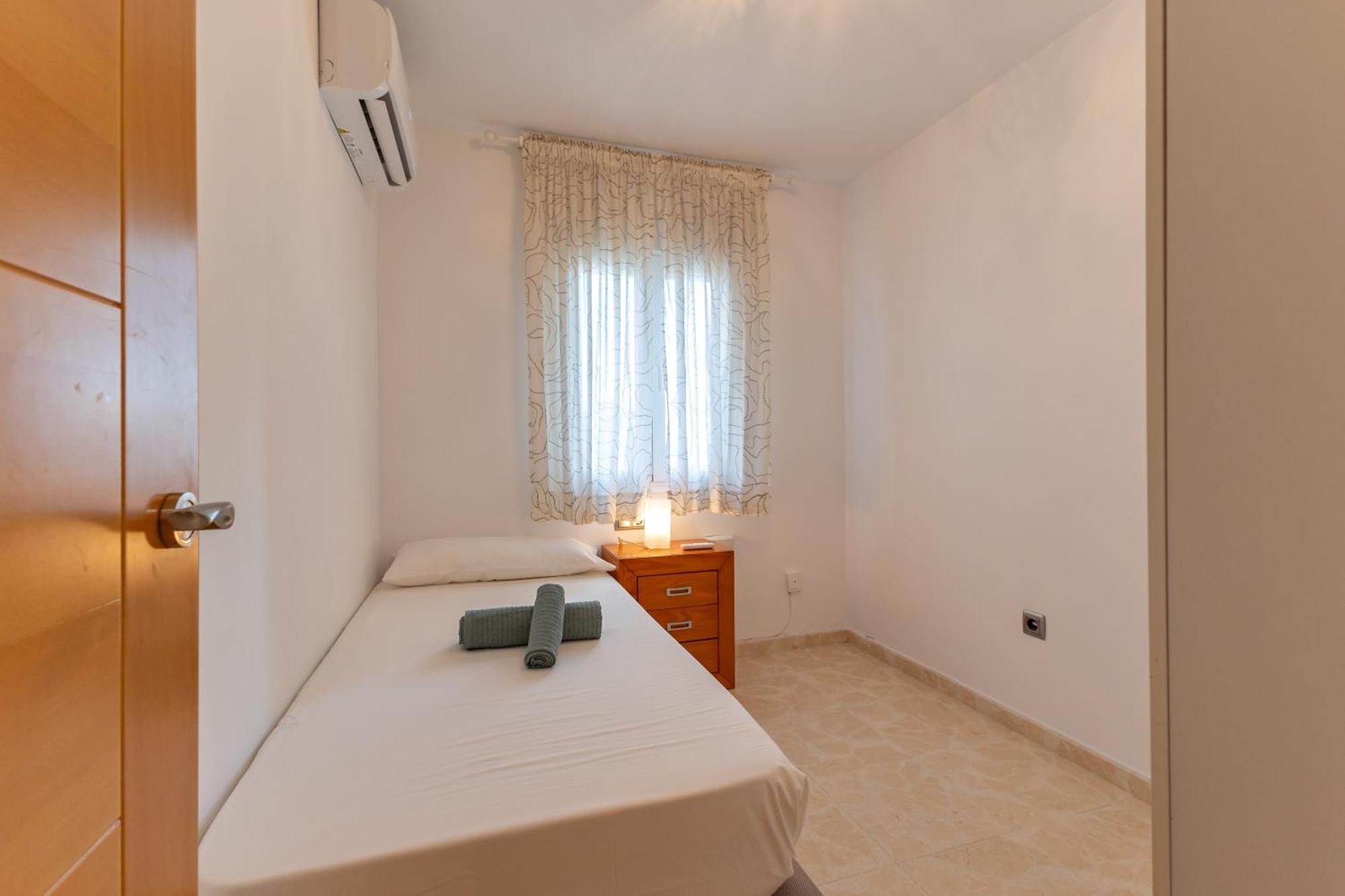 Charming 3 Bedroom Apartment At Triana Center By Oui Севилья Экстерьер фото